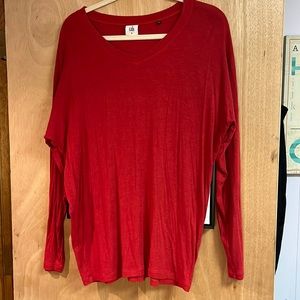 Cabi red serenity tee Medium